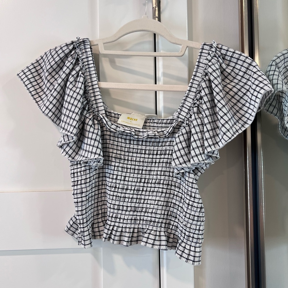 Crinkle gingham smocked top